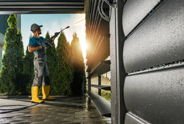 Best Pool Deck Cleaning  in Pontiac, IL